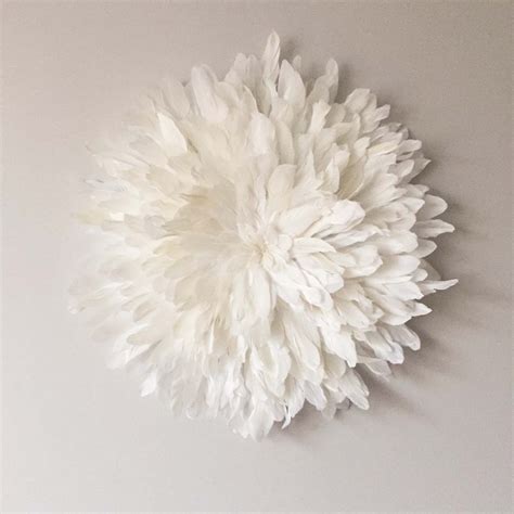 White crepe paper hot glue white feathers (optional) large. DIY #34 - Un Juju Hat | Pierre Papier Ciseaux