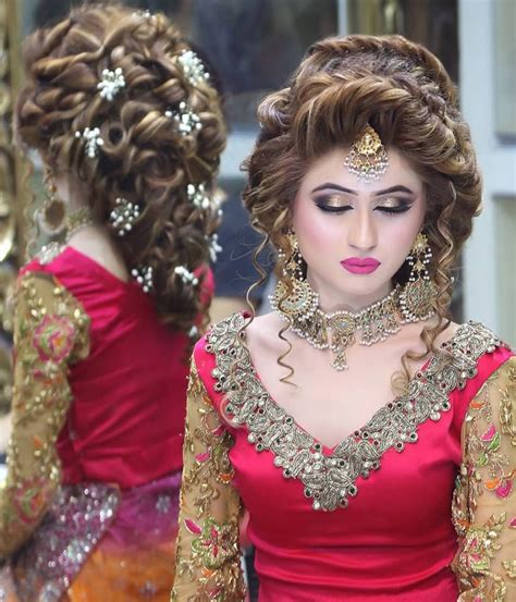 Makeup By Kashee S Beauty Parlour Pakistani Bridal Hairstyles Indian Wedding Hairstyles