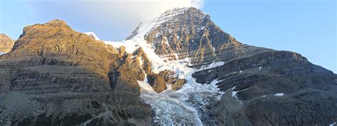 Climb Mount Robson In Canada Alpine Mountain Climbing