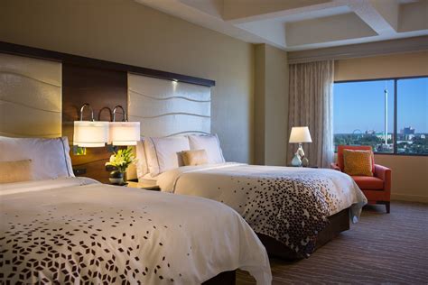 Resort Hotel Accommodation Near Seaworld Orlando Florida Renaissance