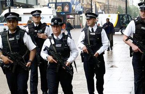 الشرطة البريطانية تقبض على امرأة على خلفية تفجير مانشستر بوابة الأهرام