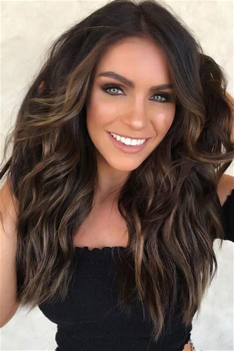 Hair Color Ideas For Brunettes In Summer Chic Academic Brown Hair With Blonde Highlights