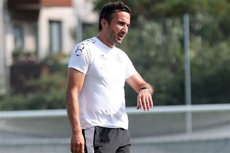 Einen tag nach dem 5:0 im verbandspokal beim oberligisten spielvereinigung göttingen, bei dem enochs noch an der. VfL Osnabrück holt Deniz Dogan als Co-Trainer