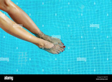 Tanned Legs Hi Res Stock Photography And Images Alamy