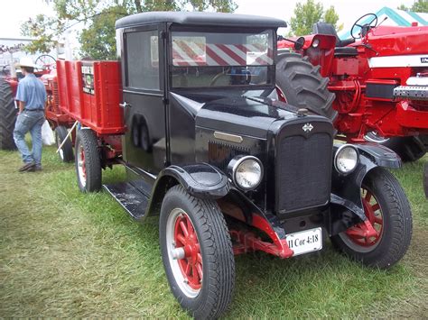 Old Ih Truck From 1920s International Truck Vintage Trucks Classic