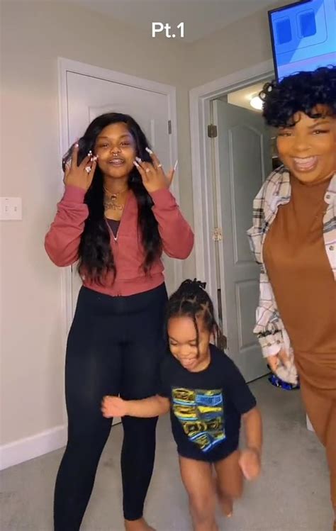 teen mom kiaya elliott shows off her weight loss in skintight leggings and big chest tattoo for