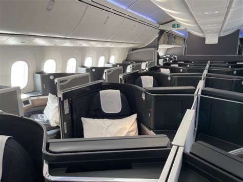 Review British Airways 787 10 Business Class Club Suite Live And