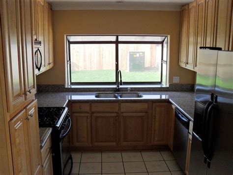 U shaped kitchen is not suitable for a massive kitchen because to maintain the kitchen work triangle, you have to provide kitchen island layouts for easy. Small Kitchen Design Layout 8X8 - 50+ Small Kitchen Design ...