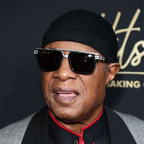 Despite losing his sight at a young age, stevie wonder went on to become one of the most celebrated soul songwriters of the late 20th century. Stevie Wonder Bio, Age, Height, Net Worth, Wife, Children