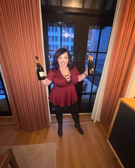 Teen Mom Catelynn Lowell Shows Off Her Curves In Tight Leather Pants As