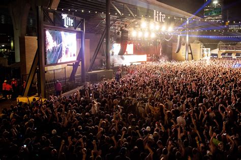 know about the top 10 largest music festivals in the world daily music roll