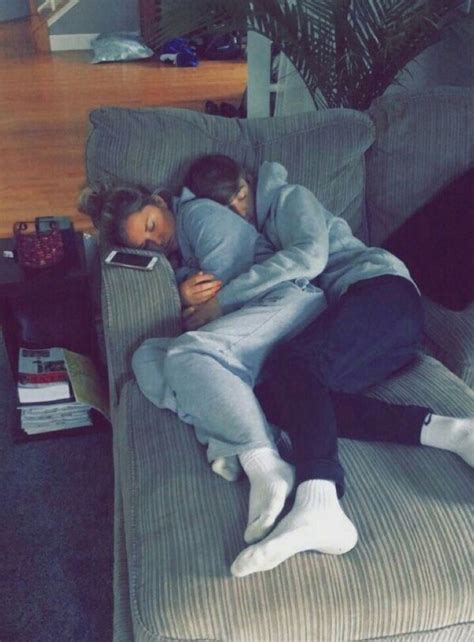 Couple Goals Significant Other Relationship Goals Snuggles Avec Images Relation Couples