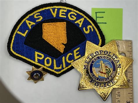 Collectors Badges Auctions Las Vegas Metro Police Lvmpd Nevada Clark County Nv Badge