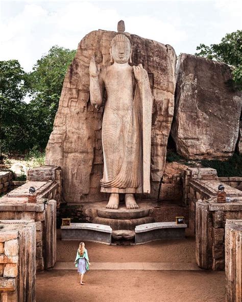 Avukana Buddha Statue Anuradhapurayasrilanka Sri Lanka Sri Maha