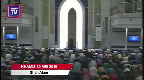 Bacaan sholat isya lengkap hingga salam bagaimanakah bacaan sholat dari niat sampai salam? Solat Isyak di Masjid Bandar Puncak Alam tak sah - YouTube