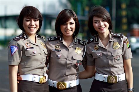 Indonesian Police Woman Military News Military Women Indonesian Women