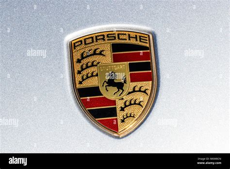 Porsche Logo High Resolution Stock Photography And Images Alamy