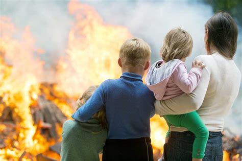 86 Hours Of Research Led To This Infographic On Fire Safety For Kids