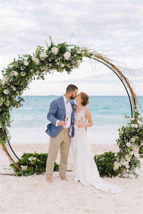 a colorful oceanfront grand isle resort wedding chic bahamas weddings