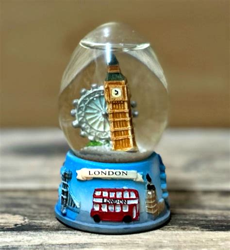 London Snow Globe Golf Programs Australia Inc