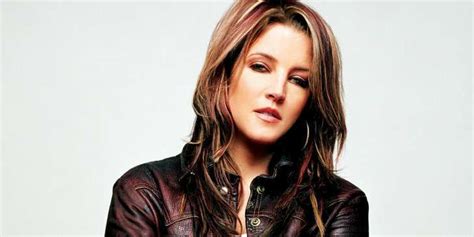 Who is lisa marie presley and what is her net worth 2020? Lisa Marie Presley Net Worth 2020 | How Much is Lisa Marie ...
