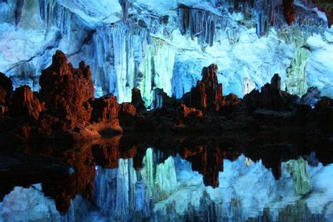 China Discovery Tours Reed Flute Cave Guilins Majestic Fairyland
