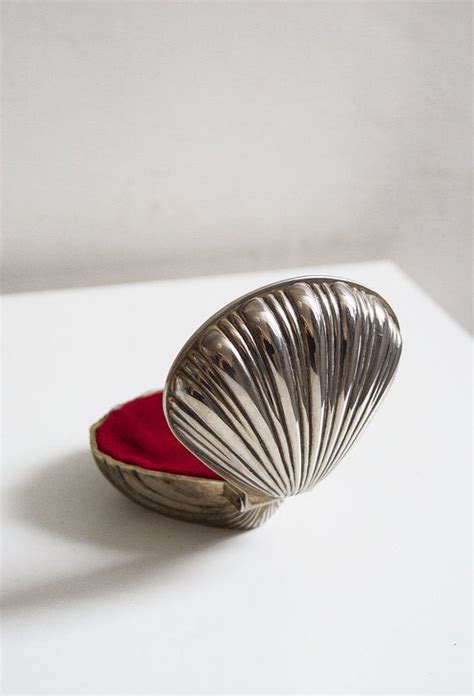 Vintage Shell Trinket Box Clam Ring Box Seashell Ring Box Metal Ring