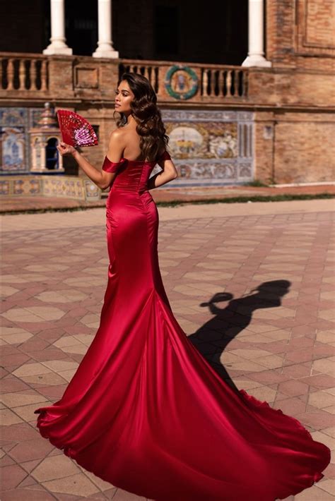 pin on red prom dresses