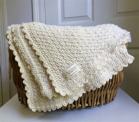 Free crochet baby blanket patterns uk. Pure and Simple Baby Blanket - a simply beautiful crochet ...