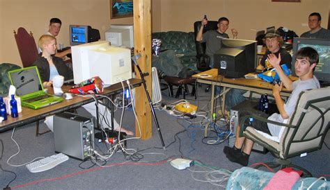 Our Highschool Lan Parties 2004 Bitly2zjntpy Check Out Mystikz