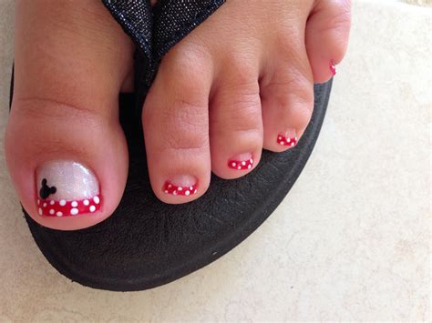 My Toes For Disneyland Disney Nails Nail Art Disney Rose Gold Nails