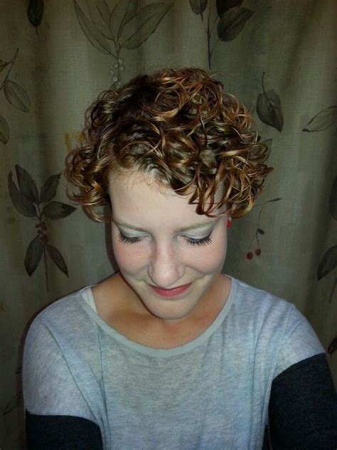 October 4 2014 Growing Out My Pixie Short Hair Styles Curly Hair