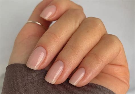 Minimalist Quiet Luxury Manicure Makes Your Fingers Look Flawless