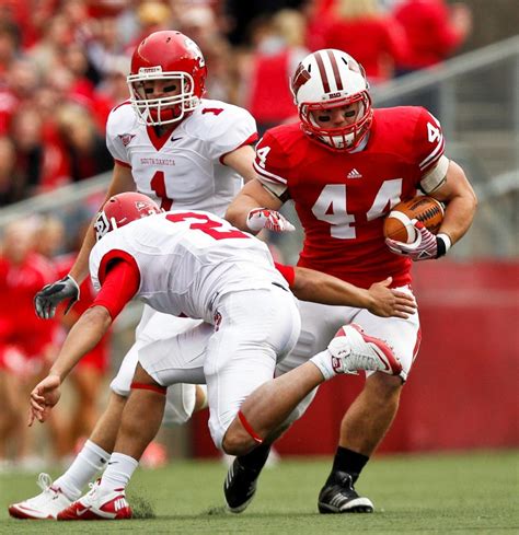 Badgers Lb Chris Borland Knows The Defense Is Ready For Big Ten Play