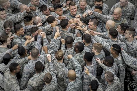 How To Build A Community Of Leaders The Military Leader