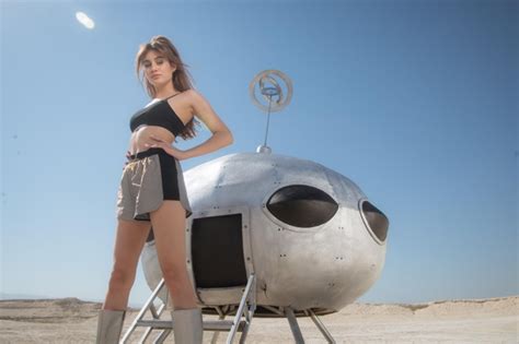 אחד הזוגות החדשים שמסעירים את הביצה, חוץ מרוני ממיאמי ונועם מאוסטרליה הם ללא ספק מורן אטיאס וטום אביב. פרוגי - בידור - רכילות בקטנה: אדיסון ריי שמה סוף לשמועות