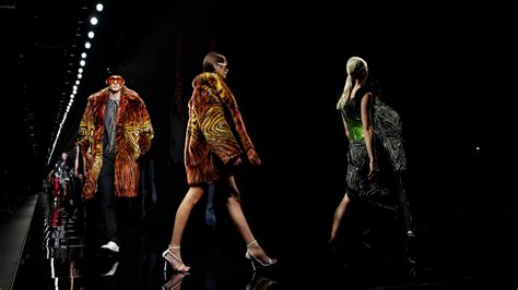 Milan Fashion Returning To Runway In September In Part Wvns