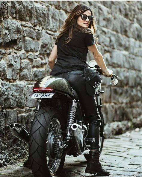 Pin By Toontjie On Bikes Accompanied Cafe Racer Girl Motorbike Girl Motorcycle Girl