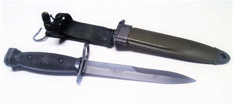 Original M7 Bayonet And Us Mil Scabbard For Ar 15 And M16 Rifles