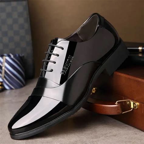 2019 Black Men Wedding Dress Business Shoes Men Formal Shoes Pointed Toe Patent Leather Oxford