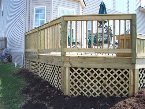 26 Most Stunning Deck Skirting Ideas To Try At Home Lattice Deck