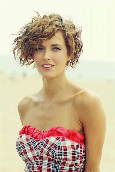 21 Funky Curly Hairstyles For Women Feed Inspiration