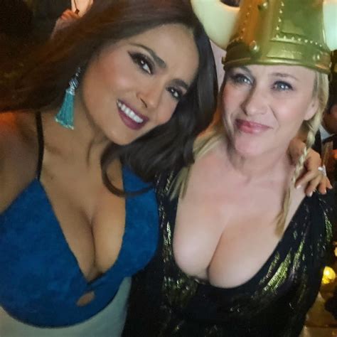 Salma Hayeks Massive Tits At Golden Globes 2020 53 Pics Xhamster