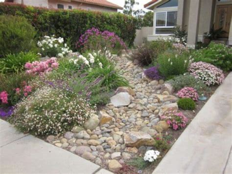 It might be hard to imagine a backyard without grass but let me tell you, it is utterly possible. 44+ Best Landscaping Design Ideas Without Grass - No Grass ...