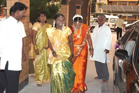 11 november 2007, menteri kebudayaan, kesenian, dan warisan budaya malaysia, rais yatim mengakui 3. Budaya Kaum India: ADAT RESAM DALAM PERKAHWINAN KAUM INDIA