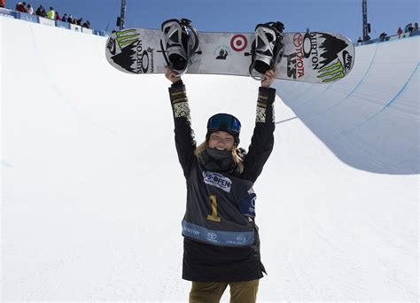 Monster Energys Chloe Kim Wins Superpipe At Burton Us Open Of Snowboarding