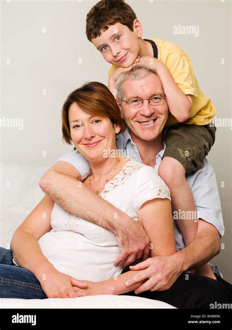 Pere Mere Fils Fils Banque Dimage Et Photos Alamy