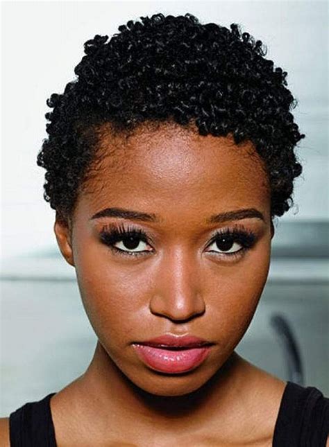 There is no doubt that short curly hair is taking the fashion world by storm. 24 Cute Curly and Natural Short Hairstyles For Black Women ...