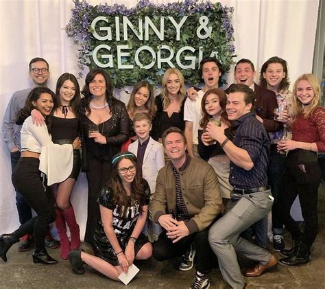 Ginny And Georgia Cast Nel 2021 Film Riverdale Serie Tv