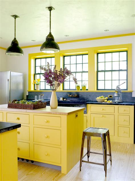 23 Farmhouse Kitchens That Blend Rustic Charm With Modern Amenities Yellow Kitchen Cabinets